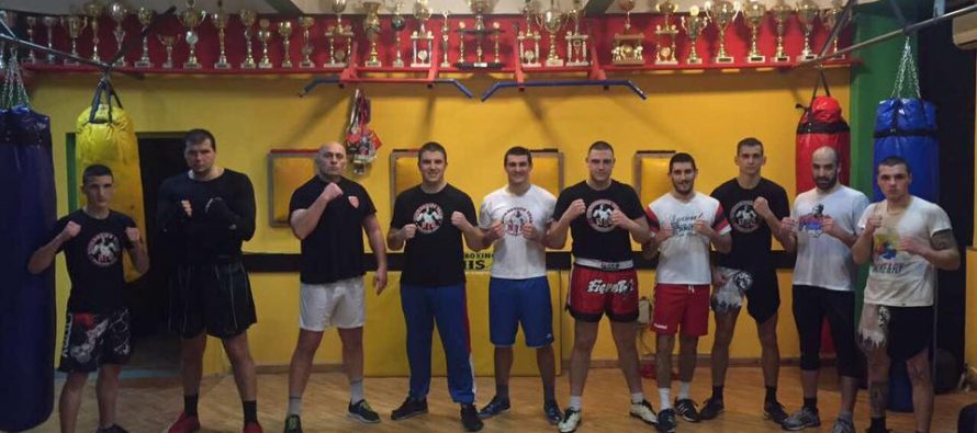 Borci Kik boks kluba Niš na dva fronta