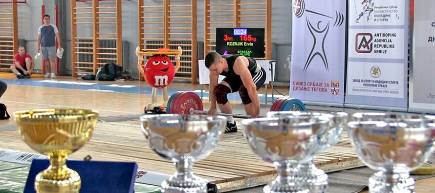 Najsnažniji dizači tegova na državnom prvenstvu u Nišu (VIDEO)