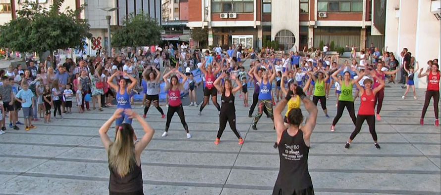 U Pirotu održan Javni čas fizičkog vežbanja (VIDEO)