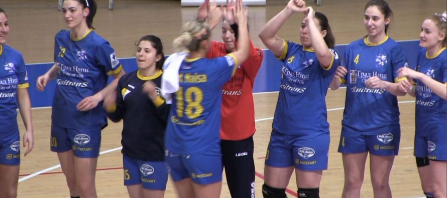 Naisa protv Kineskinja tempira formu za plej-of